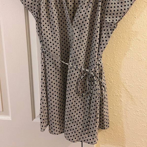 Maternity top - Picture 2 of 2